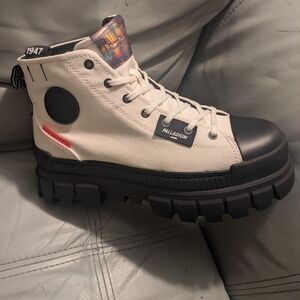 Palladium Ladies's Black and White Chunky Boots